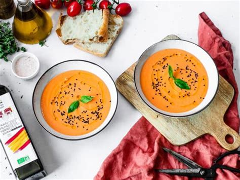  Salmorejo Cordouan: Une explosion de saveurs fraîches et une texture onctueuse envoûtante!