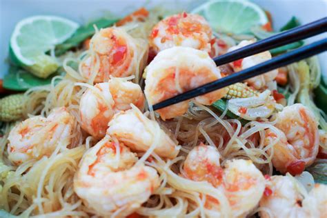  Nouilles de riz Zhumadian aux crevettes sautées : Quelle explosion de saveurs épicées et texturées vous attend ?